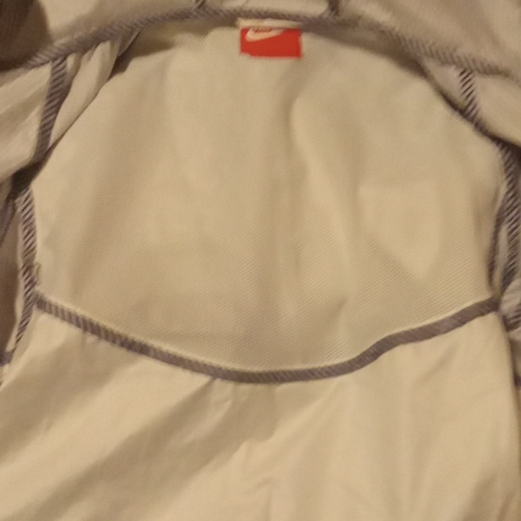 Nike kids medium spring jacket - Picture 4 of 6